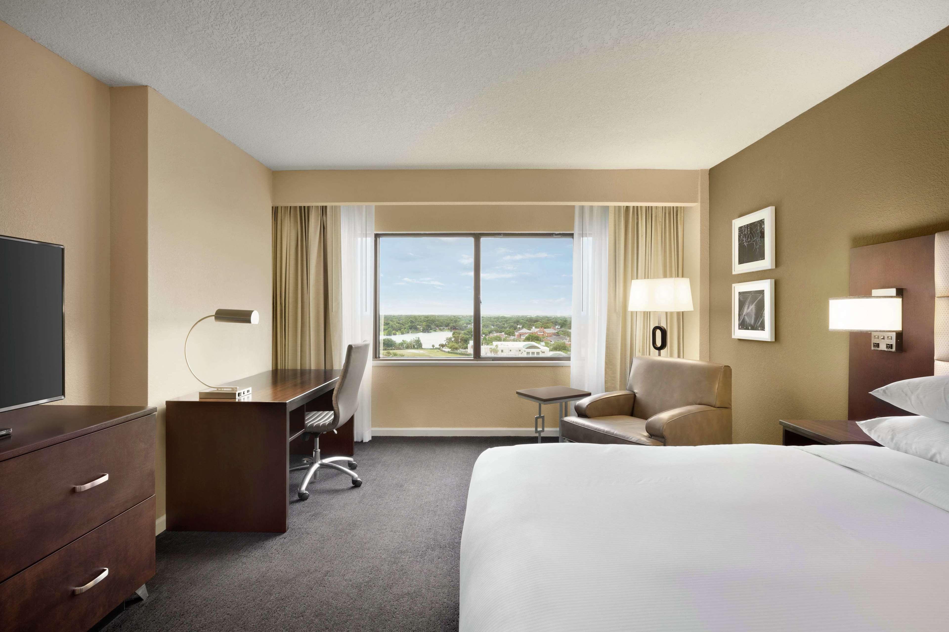 Отель Doubletree By Hilton Orlando Downtown Экстерьер фото