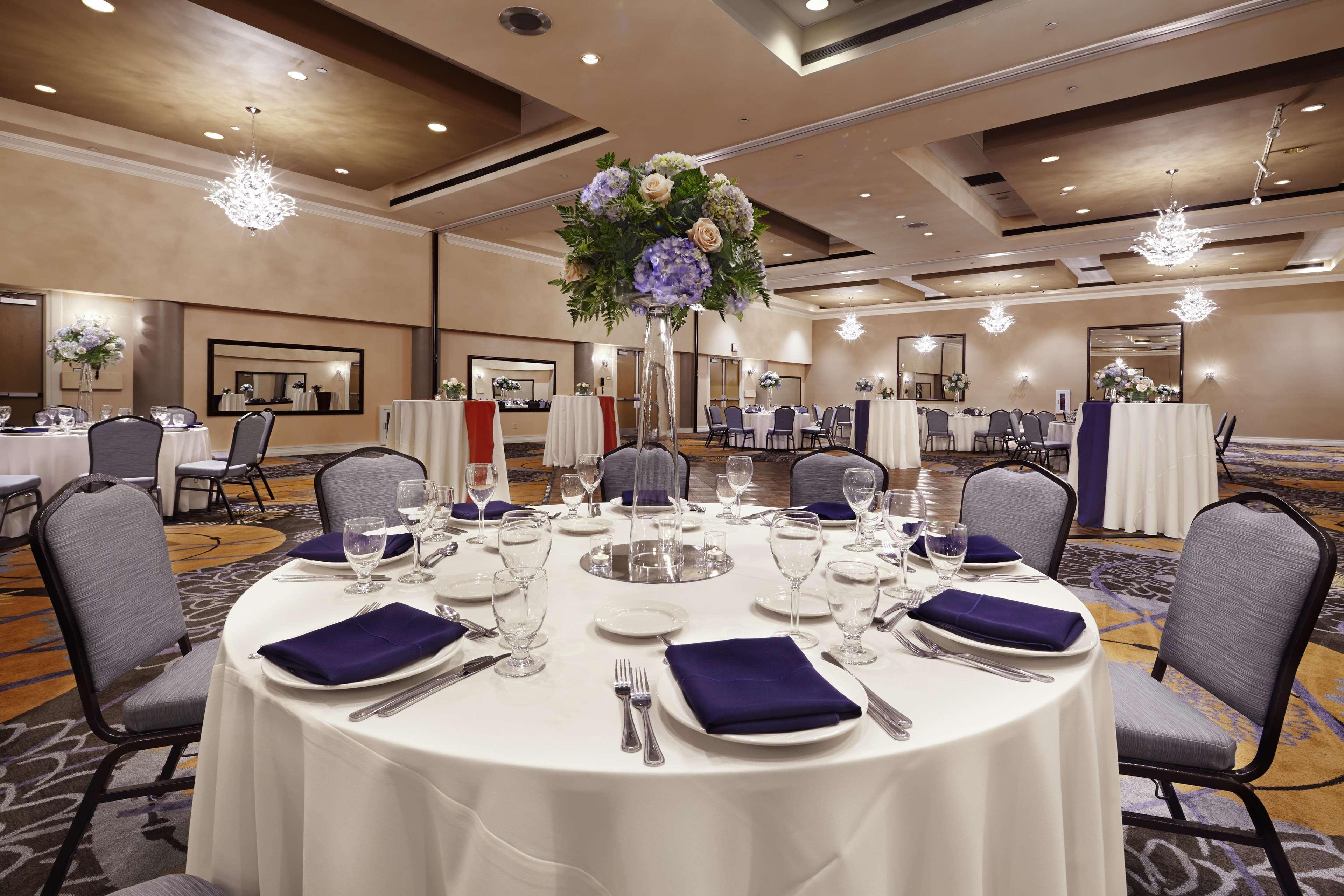 Отель Doubletree By Hilton Orlando Downtown Экстерьер фото