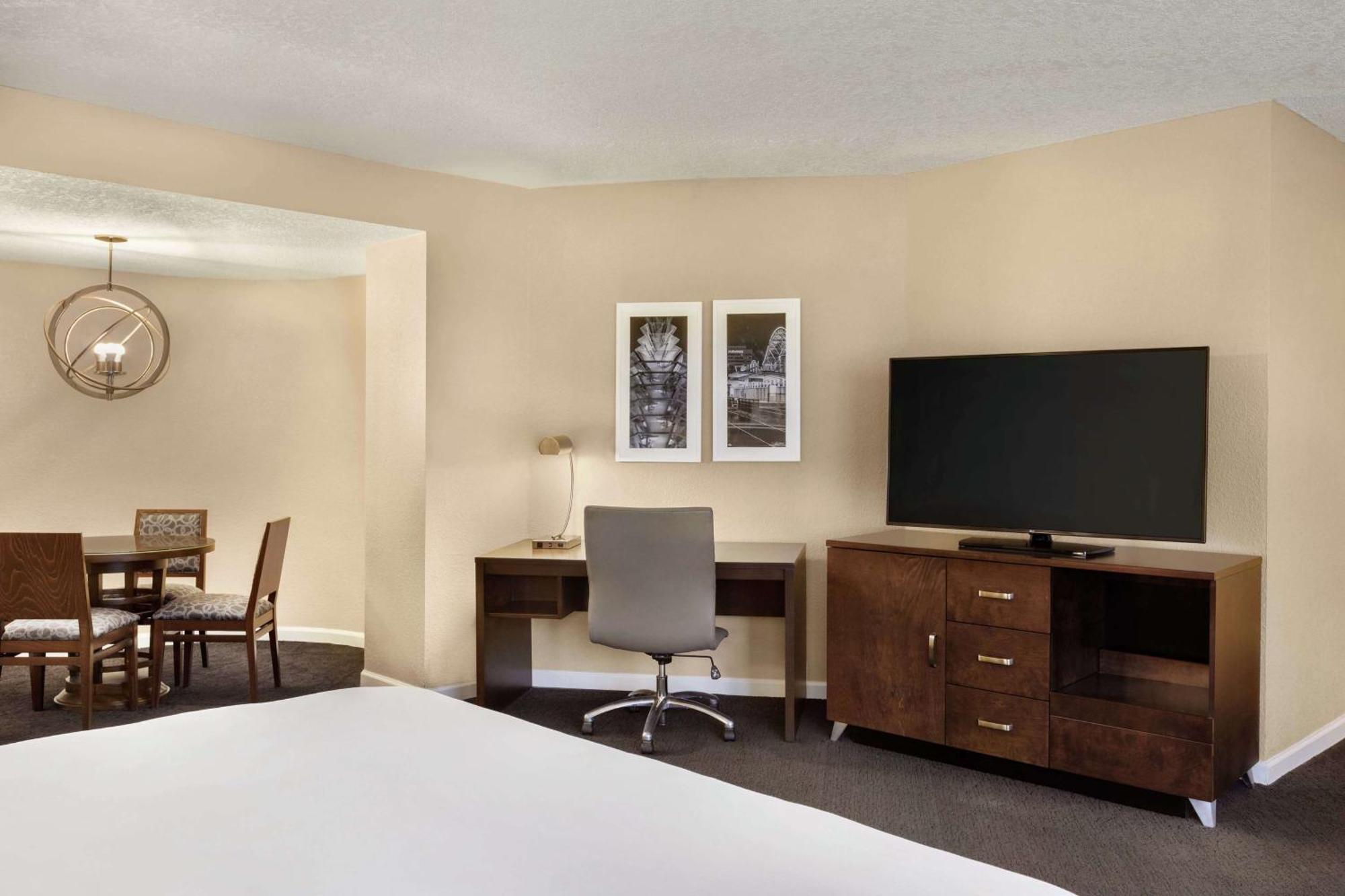 Отель Doubletree By Hilton Orlando Downtown Экстерьер фото