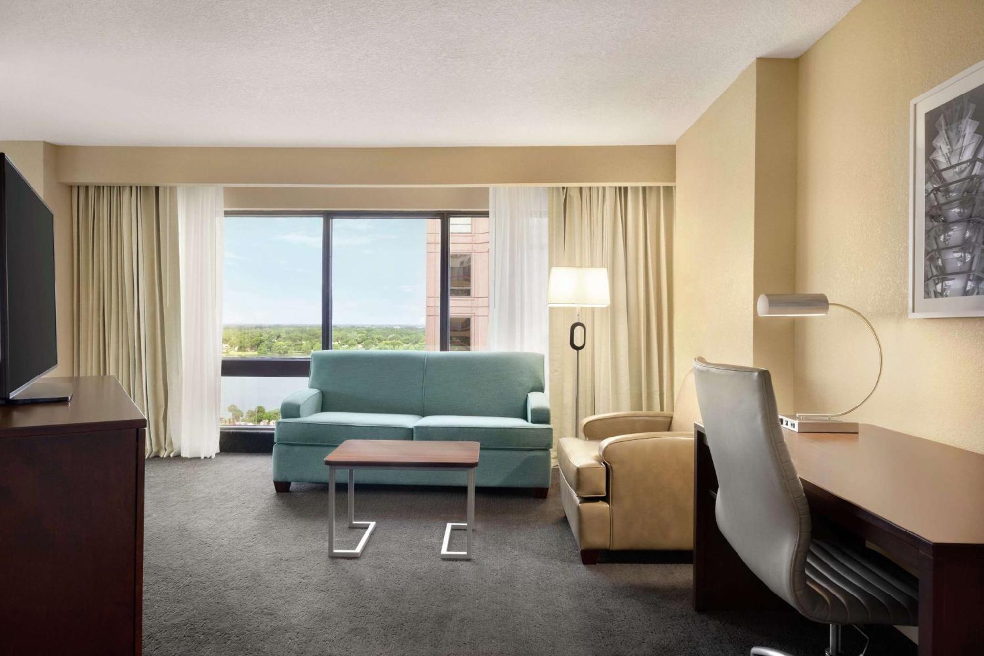 Отель Doubletree By Hilton Orlando Downtown Экстерьер фото