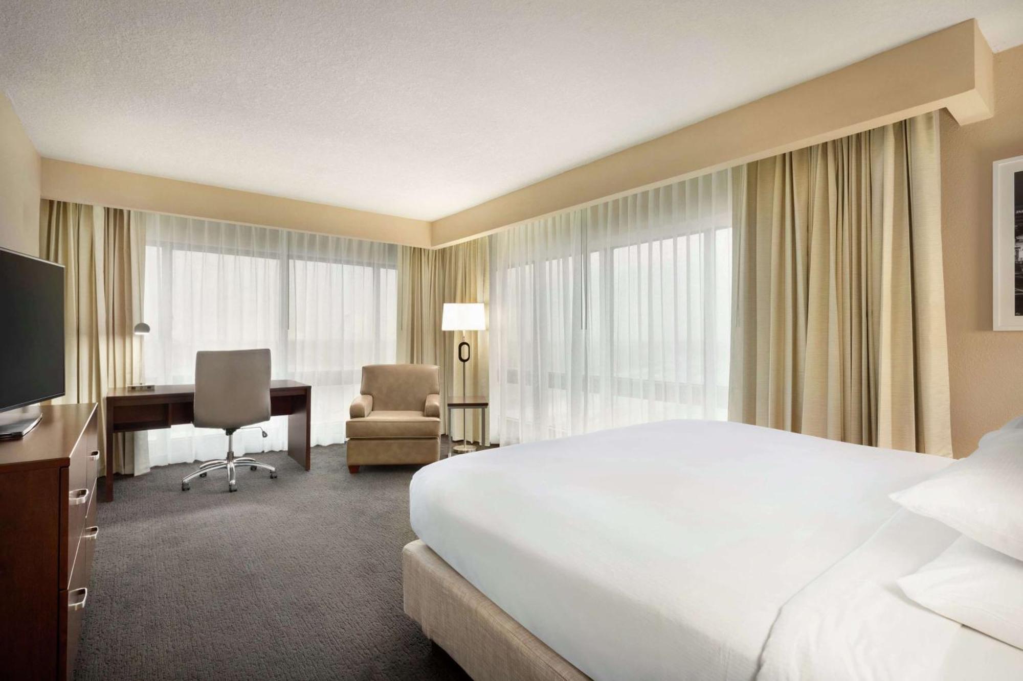 Отель Doubletree By Hilton Orlando Downtown Экстерьер фото