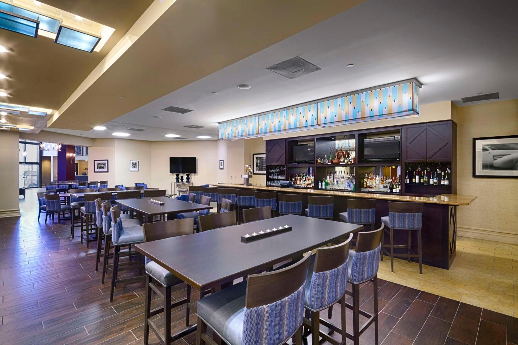 Отель Doubletree By Hilton Orlando Downtown Экстерьер фото